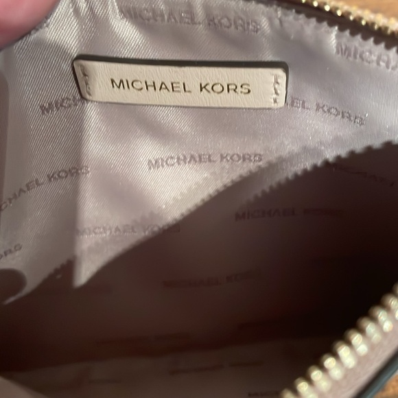 Michael Kors Mauve Leather Slim wallet or clutch. Like New! - Picture 5 of 5